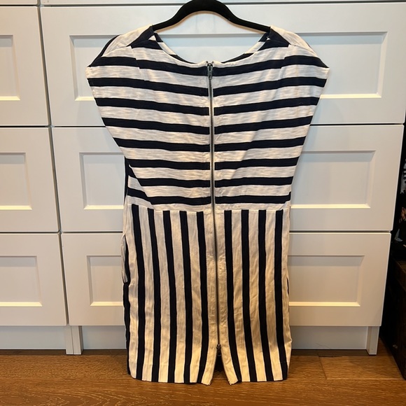 Madewell Striped Shift Dress - Picture 2 of 3